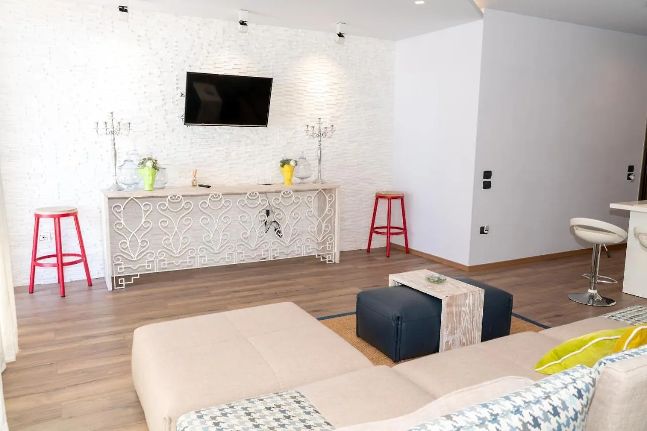 Limani Deluxe Apartment 3 Sarande